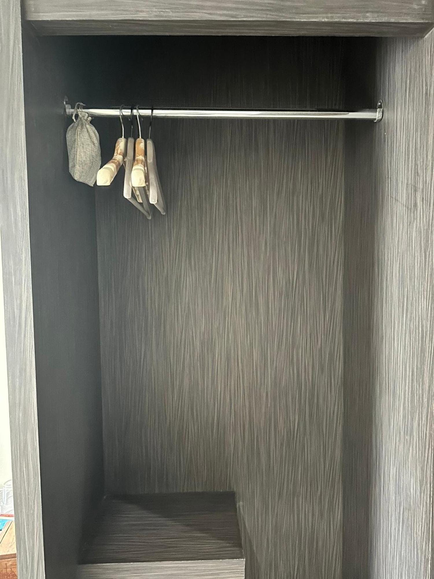 Akelada Hotel Nang Rong Luaran gambar