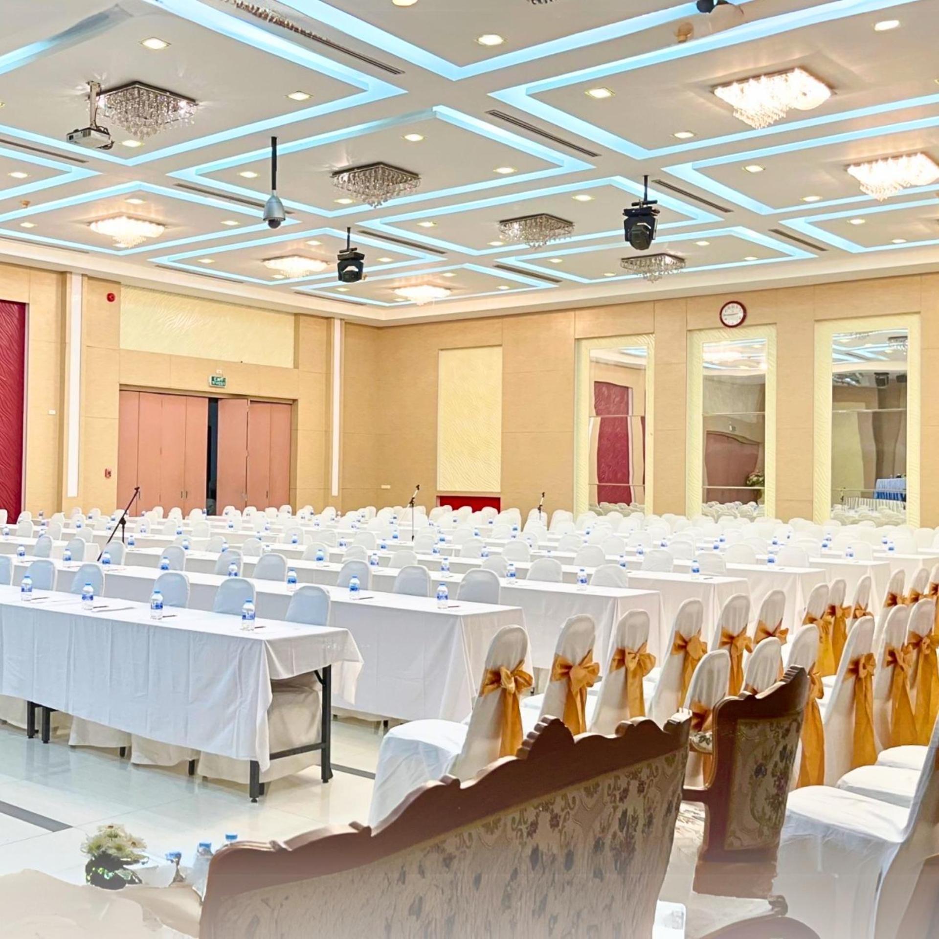 Akelada Hotel Nang Rong Luaran gambar