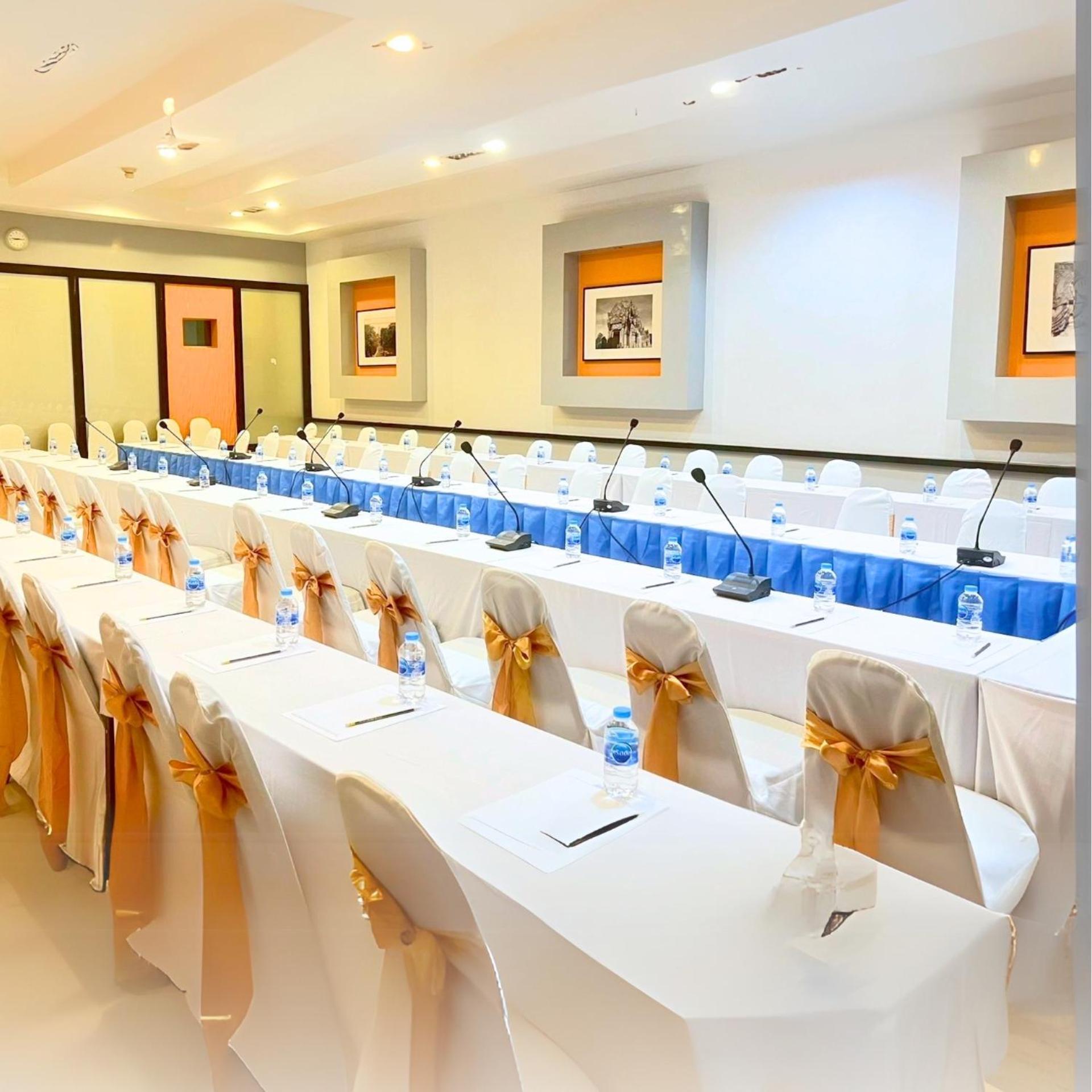 Akelada Hotel Nang Rong Luaran gambar