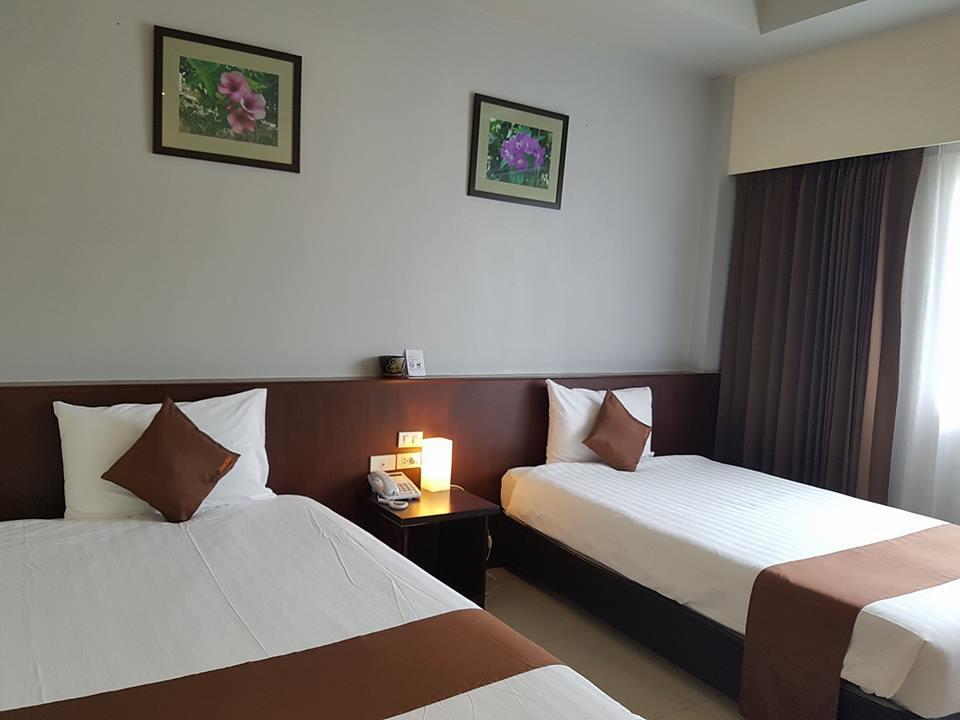 Akelada Hotel Nang Rong Luaran gambar